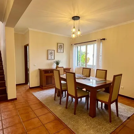 Vakantiehuis Serrao, By Op Ponta Delgada (Madeira)