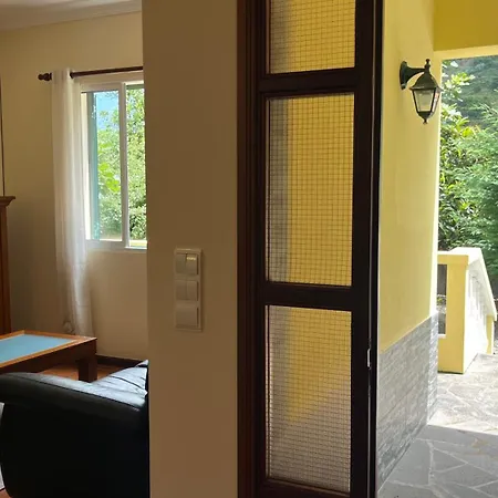 Vakantiehuis Serrao, By Op *