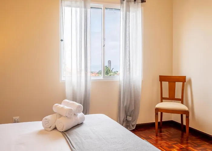 Serrão, By Op Casa de Férias Ponta Delgada